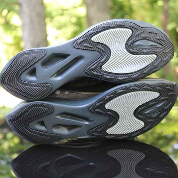 Nike Zoom Gravity Men’s Size 10.5 - Picture 12 of 12